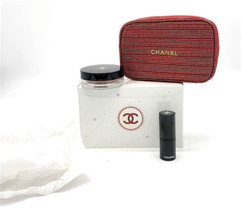 chanel gift set holiday 2022.